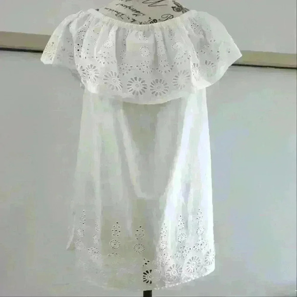 ANNE KLEIN | Women's White Cotton Eyelet Floral Ruffle Off The Shoulder  Top - Picture 5 of 5